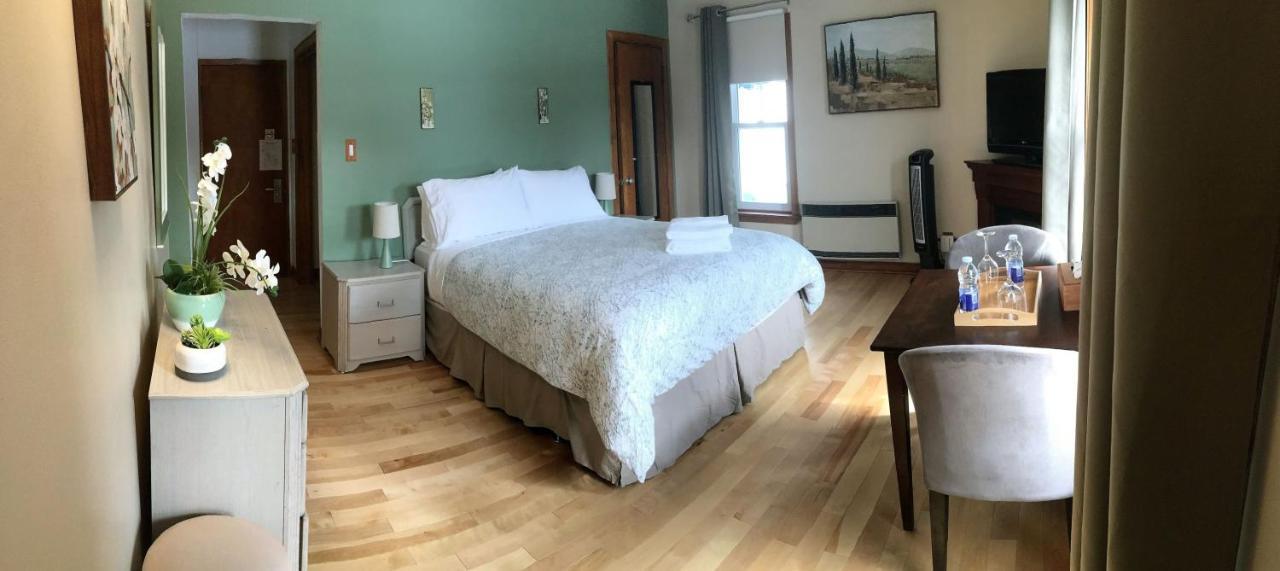 Auberge Clos-Joli Morin Heights Bagian luar foto
